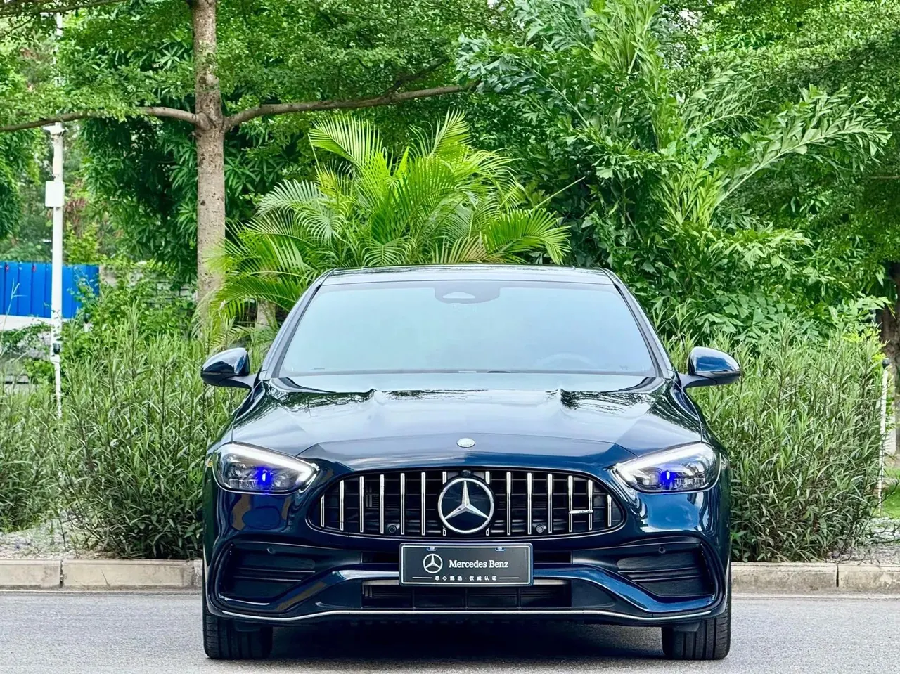 Mercedes Benz C- Class 2023 C 200 L Sport Edition 4