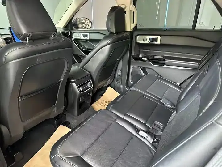 Explorer 2020 EcoBoost 285 Four-Wheel-Drive Titanium Edition, 7-Seater 10