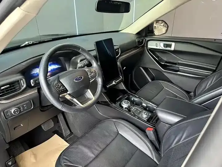 Explorer 2020 EcoBoost 285 Four-Wheel-Drive Titanium Edition, 7-Seater 11