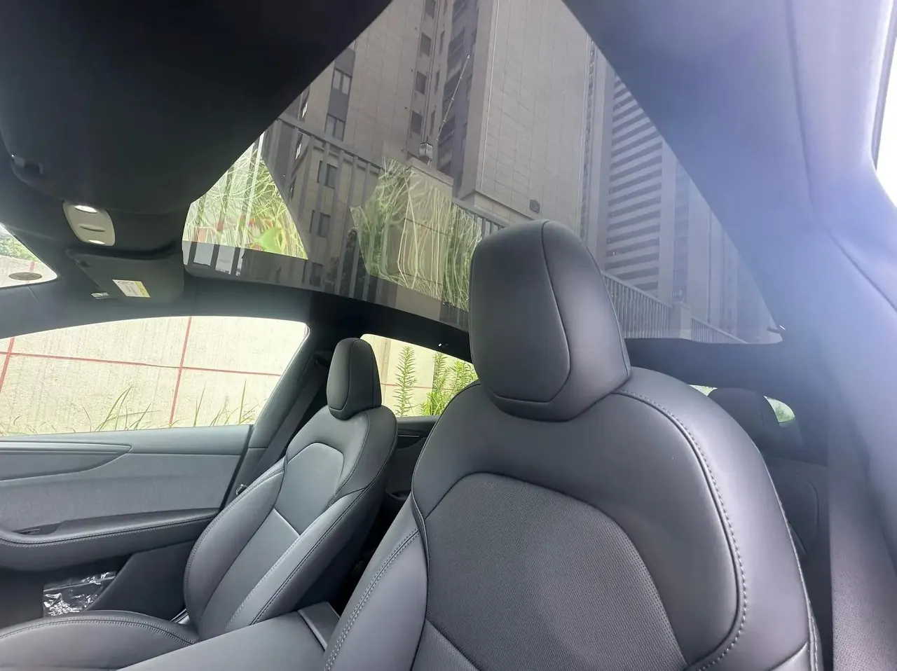 Tesla 2026 Model Y Long Range Rear-Wheel Drive (Refreshed) Automatic 6
