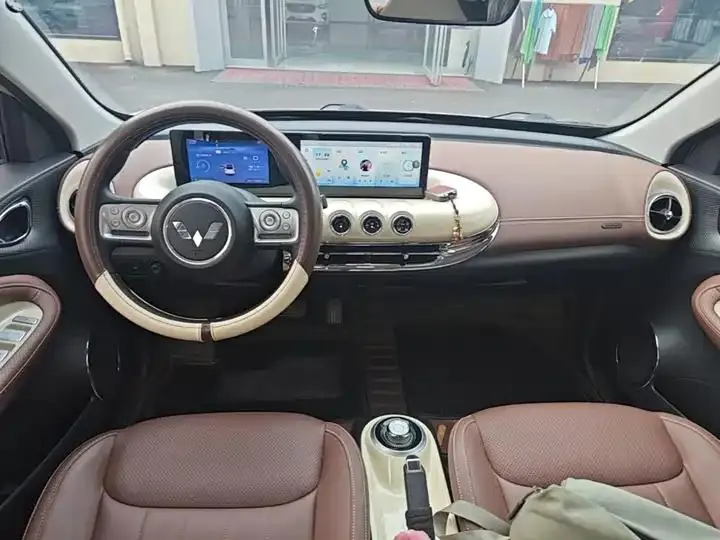 WuLing Plantronics 2023 203km Comfortable 10