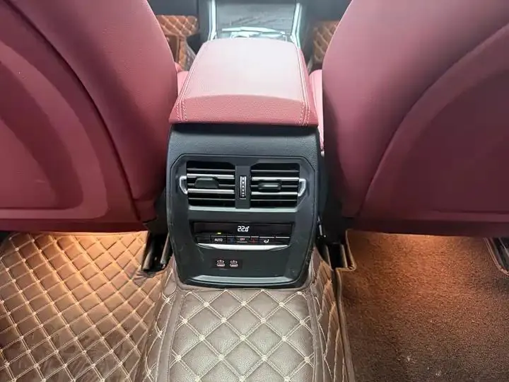BMW 3 Series 2023 model 325Li M Sport Package 14