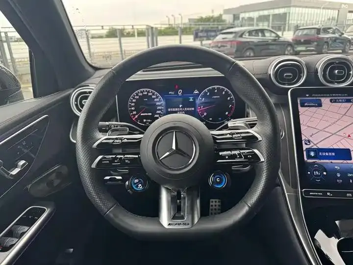Mercedes Benz GLC AMG 2025 AMG GLC 43 4MATIC 10