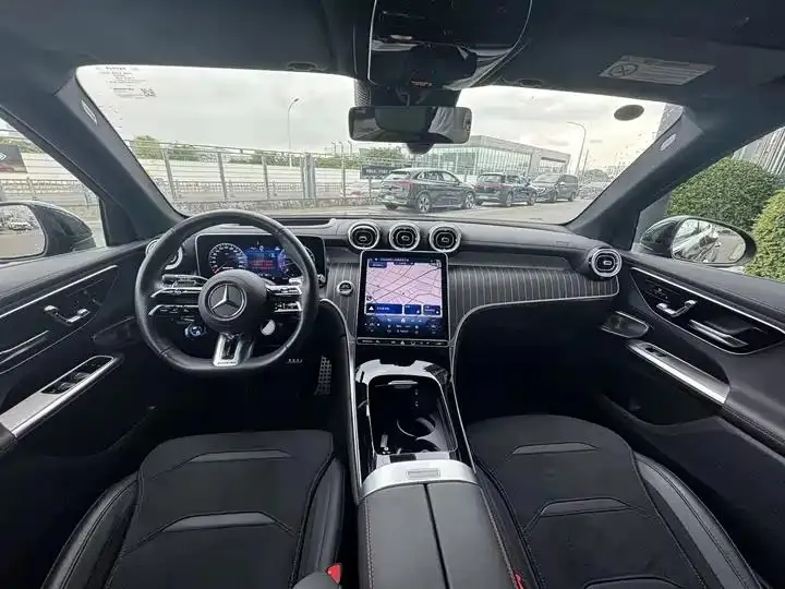 Mercedes Benz GLC AMG 2025 AMG GLC 43 4MATIC 12