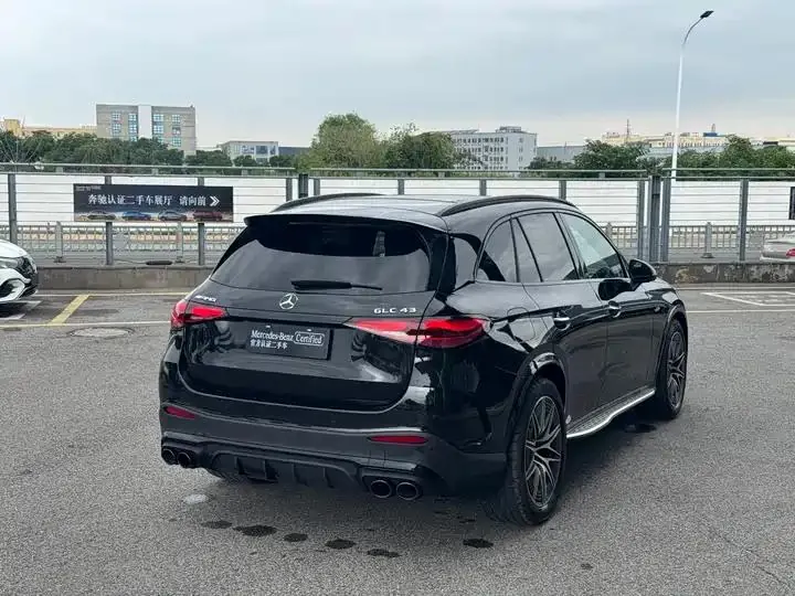 Mercedes Benz GLC AMG 2025 AMG GLC 43 4MATIC 23