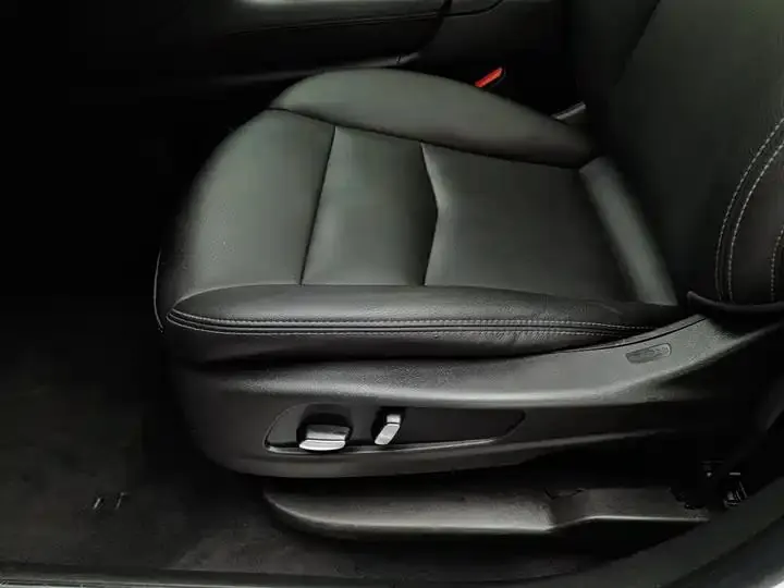 Cadillac XT5 2022 2.0T 4-wheel drive fashion model 20