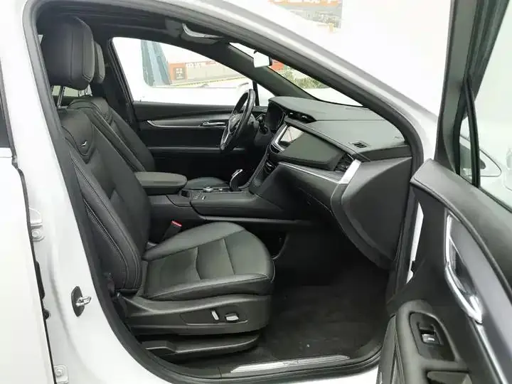 Cadillac XT5 2022 2.0T 4-wheel drive fashion model 23