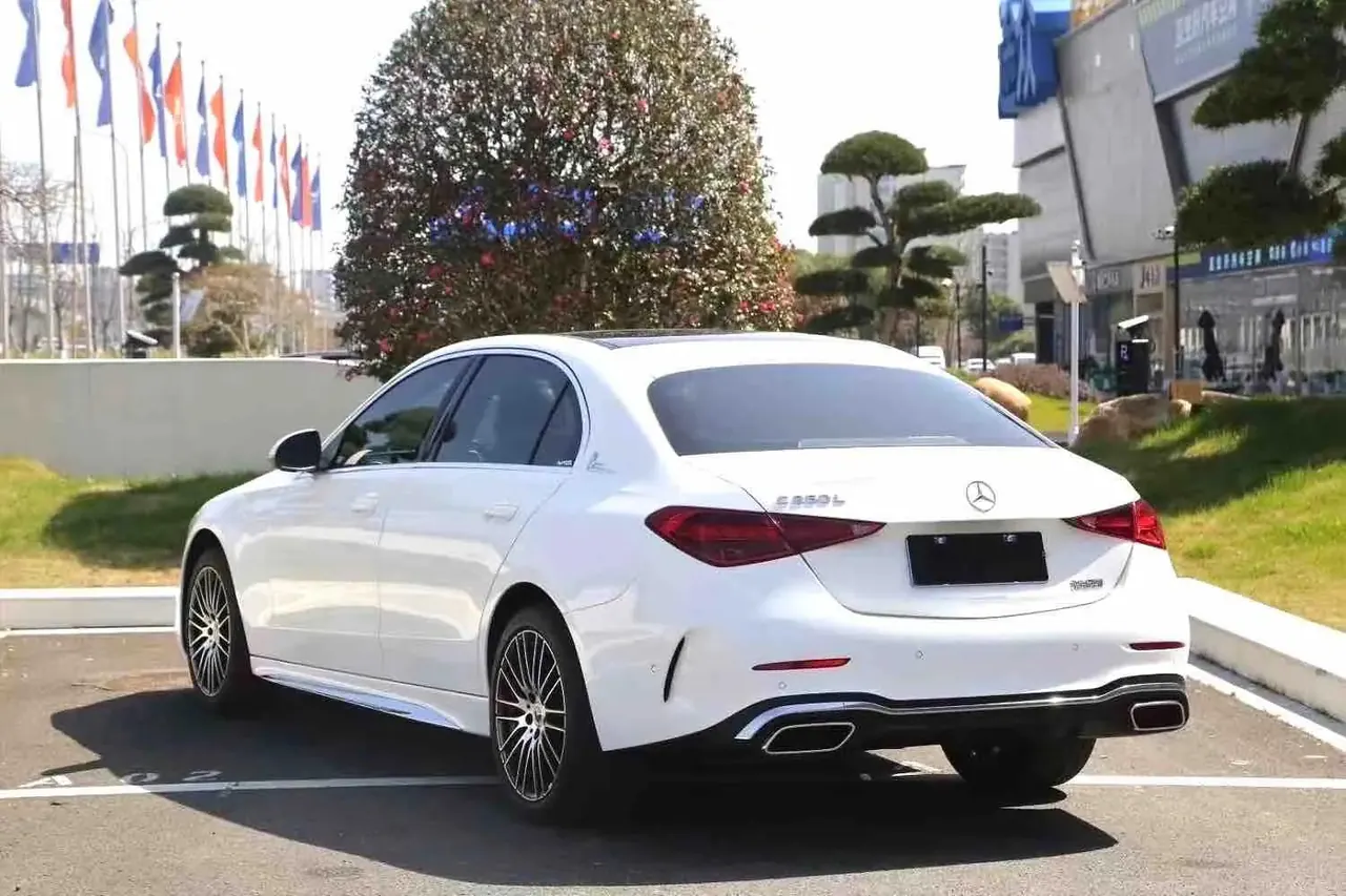 Mercedes Benz C- Class 2023 C 260 L Sport Edition 4