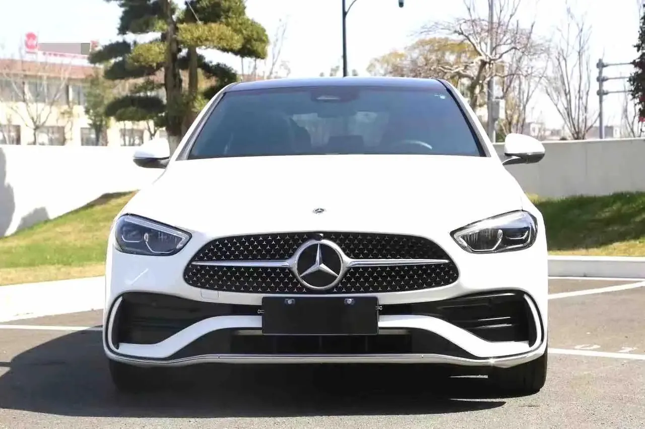 Mercedes Benz C- Class 2023 C 260 L Sport Edition 5