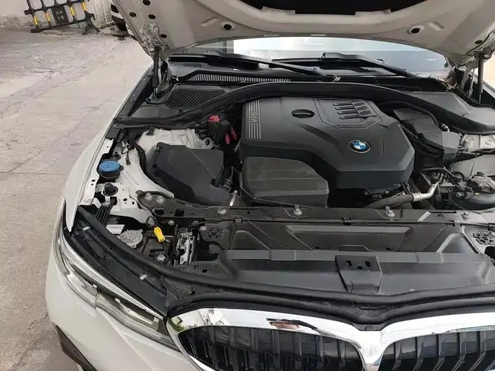 BMW 3 Series 2021 model, facelifted, 320Li M Sport Package 20