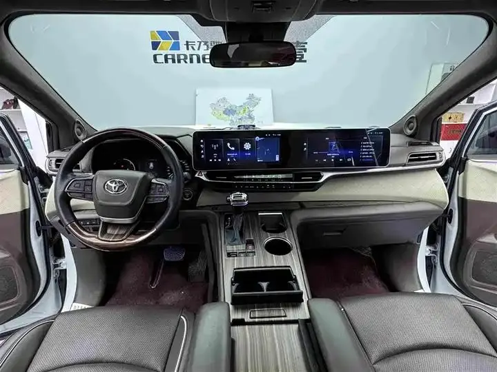 Sienna 2024, 2.5L Hybrid, Comfort Edition 11