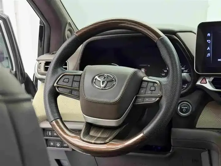 Sienna 2024, 2.5L Hybrid, Comfort Edition 13