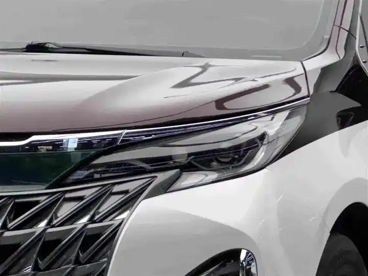 Sienna 2024, 2.5L Hybrid, Comfort Edition 3