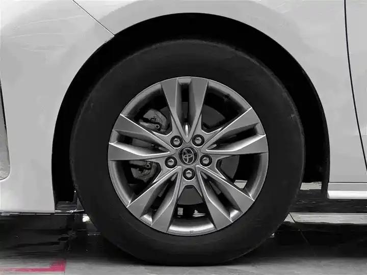 Sienna 2024, 2.5L Hybrid, Comfort Edition 4