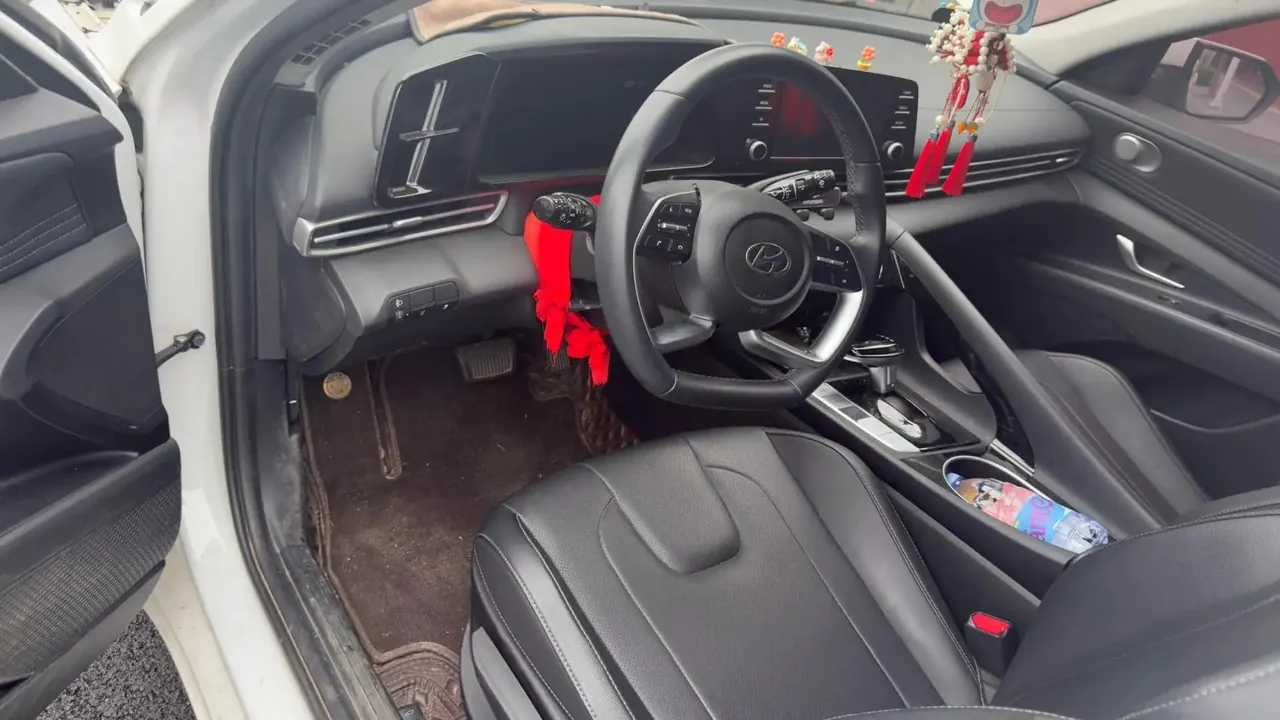 Elantra 2023 1.5L CVT GLX Elite Edition 2