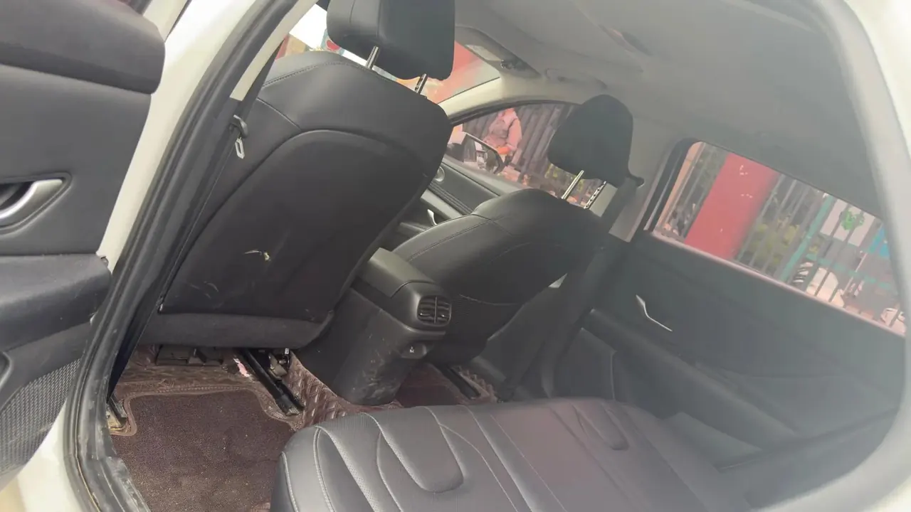 Elantra 2023 1.5L CVT GLX Elite Edition 4