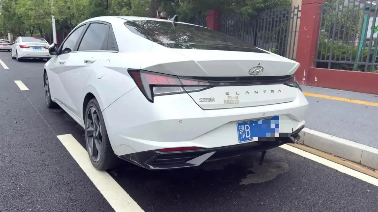 Elantra 2023 1.5L CVT GLX Elite Edition 6