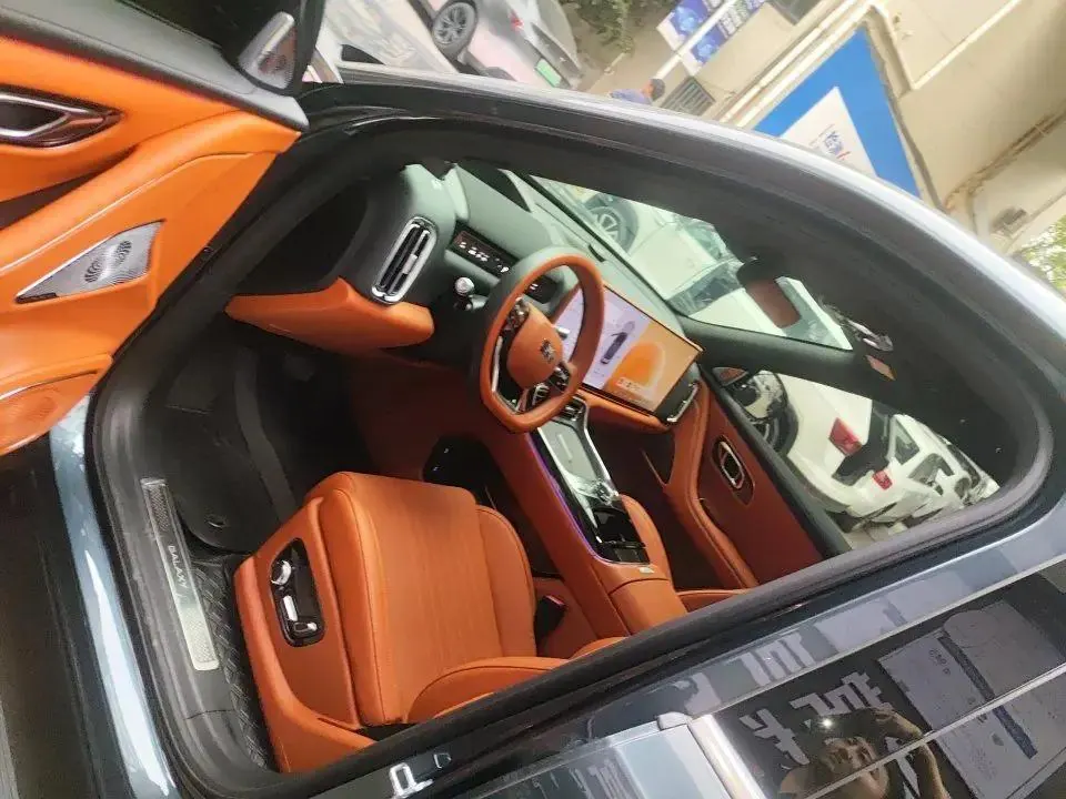 Geely Galaxy 2025 M9 1.5T 230km Two-Drive Discovery Edition Automatic Gear 5