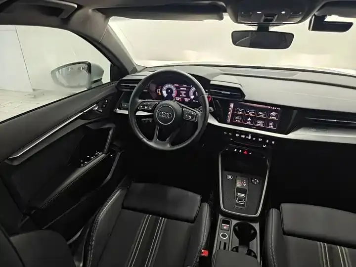 Audi A3 2022 model A3L Limousine 35 TFSI Sporty Style 7