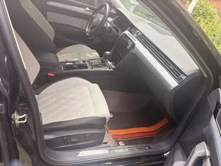 Magotan 2022 330TSI DSG Basic 7