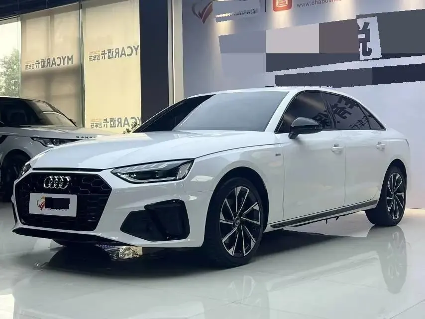 Audi A4L 2023 model, 40 TFSI Luxury Dynamic Edition - View 1
