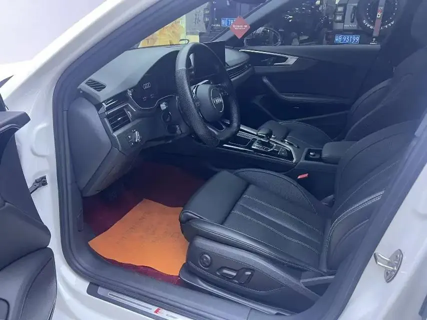 Audi A4L 2023 model, 40 TFSI Luxury Dynamic Edition 12