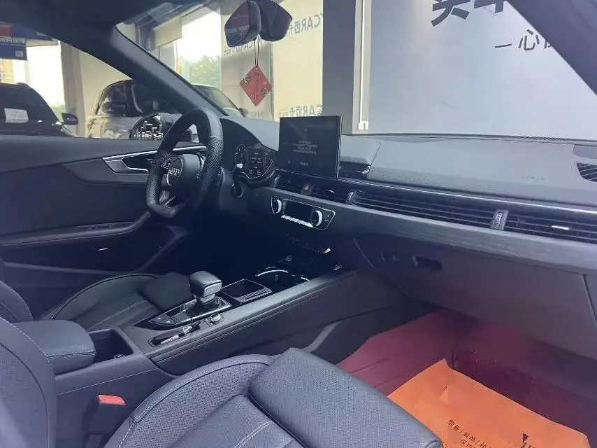 Audi A4L 2023 model, 40 TFSI Luxury Dynamic Edition 5