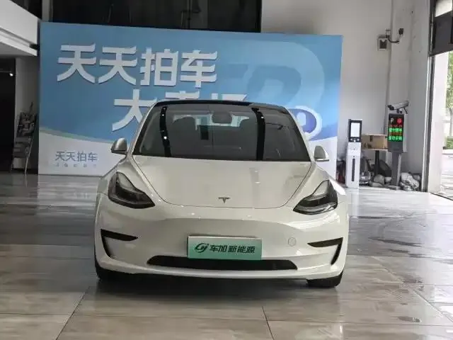 2020 Model 3 Standard Range Rear-Wheel Drive Upgrade Version 2