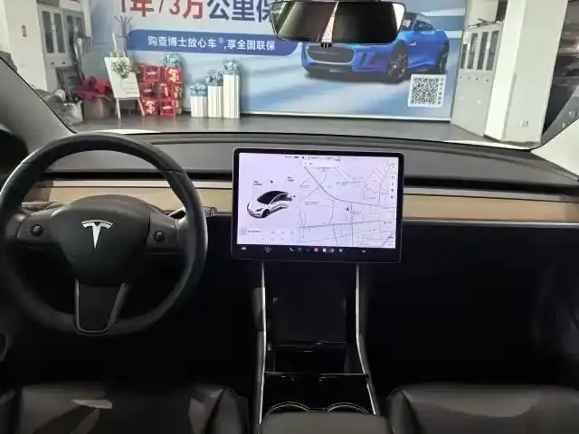 2020 Model 3 Standard Range Rear-Wheel Drive Upgrade Version 6