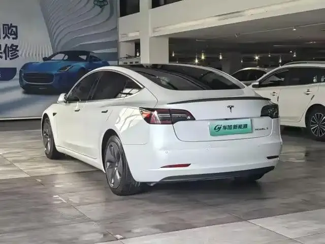 2020 Model 3 Standard Range Rear-Wheel Drive Upgrade Version 7