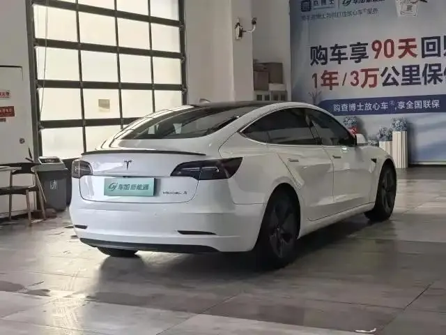 2020 Model 3 Standard Range Rear-Wheel Drive Upgrade Version 9