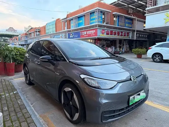 Volkswagen ID. 3 2023 Upgraded Pure Smart Edition 3