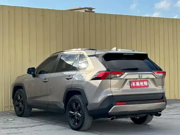 RAV4 RongFang 2020 Dual Engine 2.5L E-CVT Four-wheel Drive Flagship Edition 8
