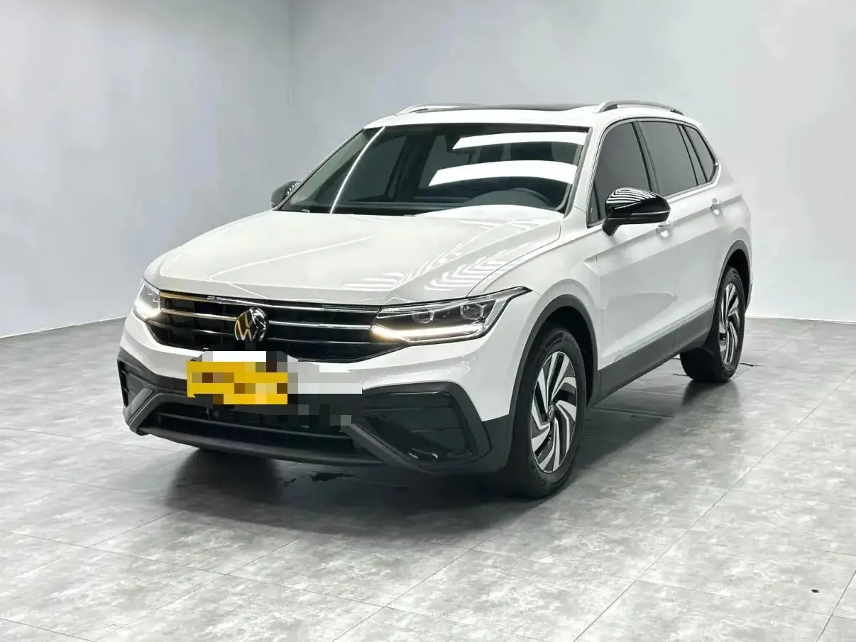 Открыть галерею: Volkswagen 2025 Tiguan L 1.5TSI 300TSI outstanding two-wheel drive Longteng version automatic gear