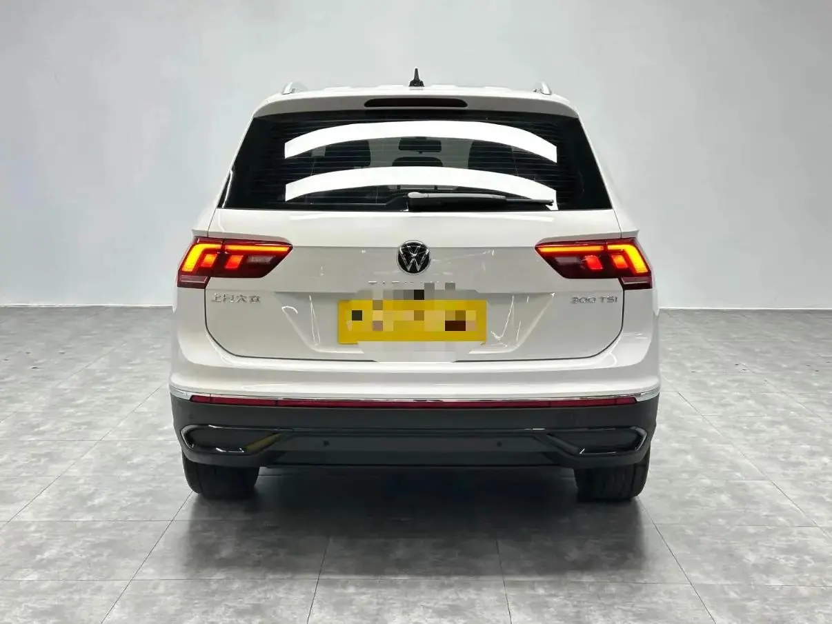 Volkswagen 2025 Tiguan L 1.5TSI 300TSI outstanding two-wheel drive Longteng version automatic gear 2