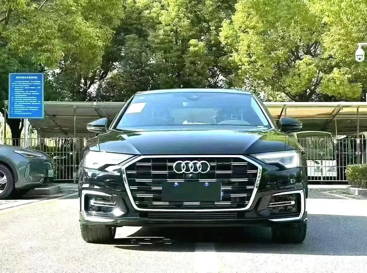 Audi 2026 A6L 2.0TFSI 45TFSI Quattro Selected Dynamic Automatic 2