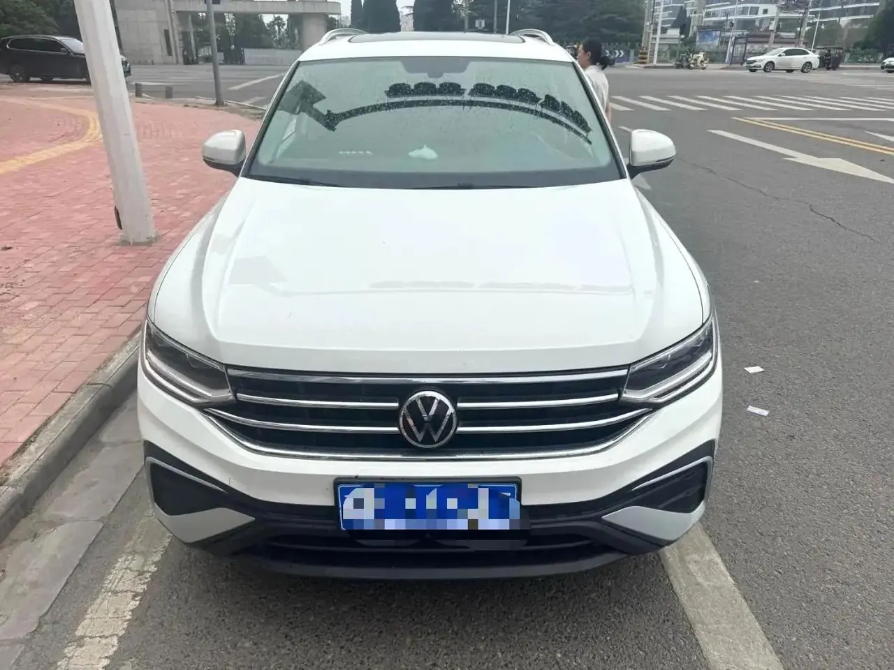 Tiguan L 2022 330TSI Automatic Two-Drive Smart Edition 2