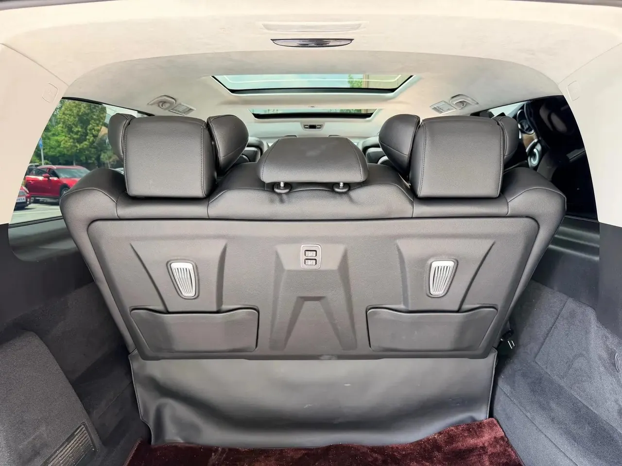 Mercedes Benz V 2022V 260 L 2.0T Deluxe Edition Automatic Gear 6