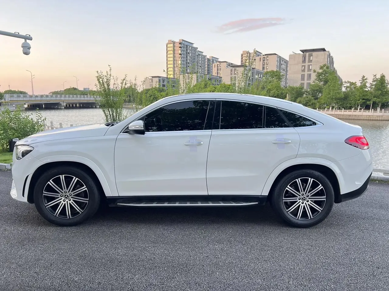 Mercedes Benz GLE Coupe 2022 GLE 350 4MATIC Coupe SUV Fashion 10