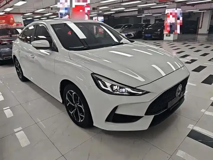 MG5 2021 180DVVT CVT Youth Luxury Edition 4