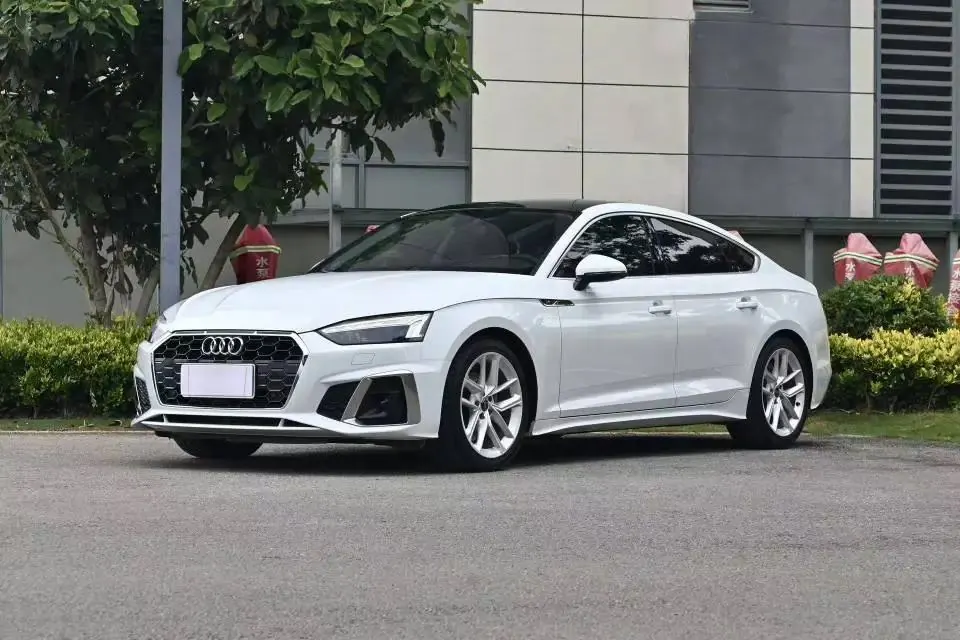 Open image lightbox: Audi A5 2022 Sportback 40 TFSI Fashion Dynamic