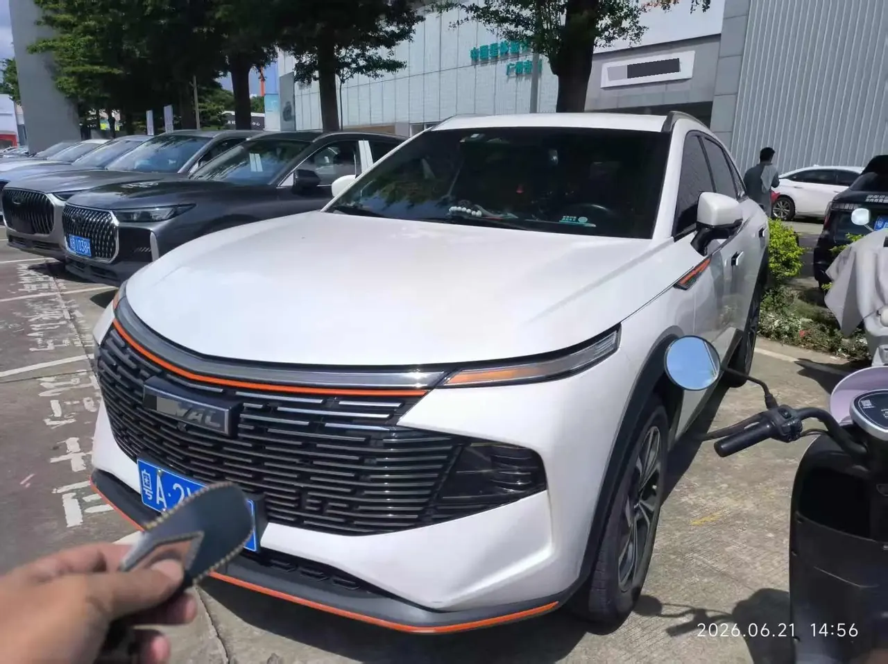 Open image lightbox: Haval god beast 2022 1.5T smart version