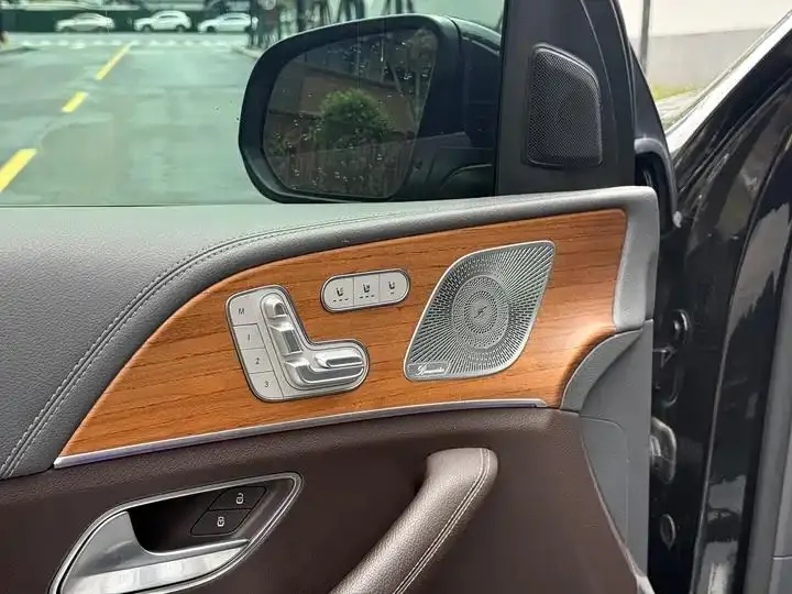 Mercedes Benz GLS 2020 GLS 450 4MATIC Luxury 3