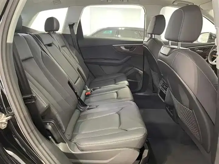 Audi Q7 2024 55 TFSI quattro S line Sport 8