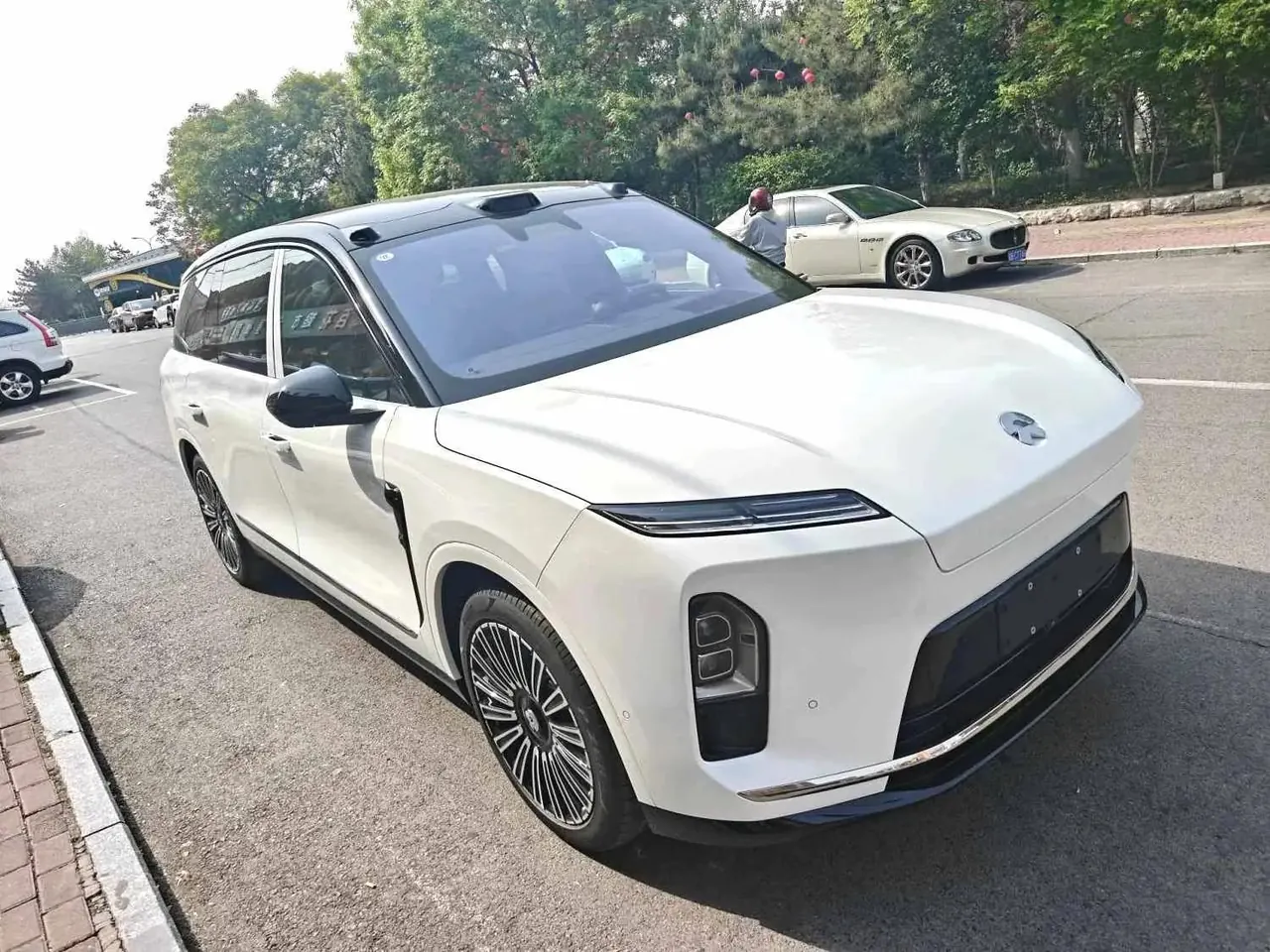 NIO 2026 ES8 6‑Seater Executive Luxury Edition Automatic Transmission 3