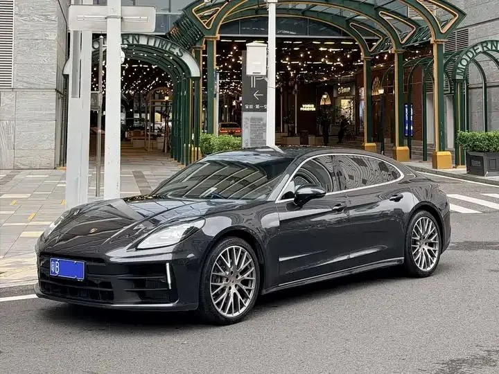 2024 Panamera Executive Long Wheelbase 2.9T - View 1