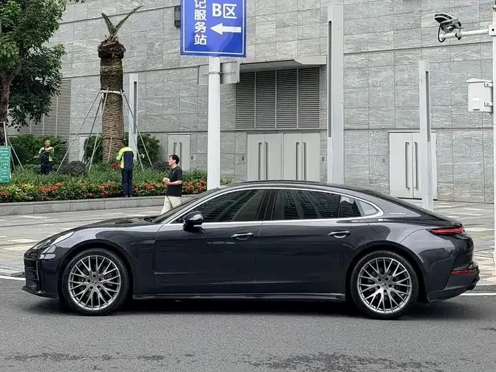 2024 Panamera Executive Long Wheelbase 2.9T 3