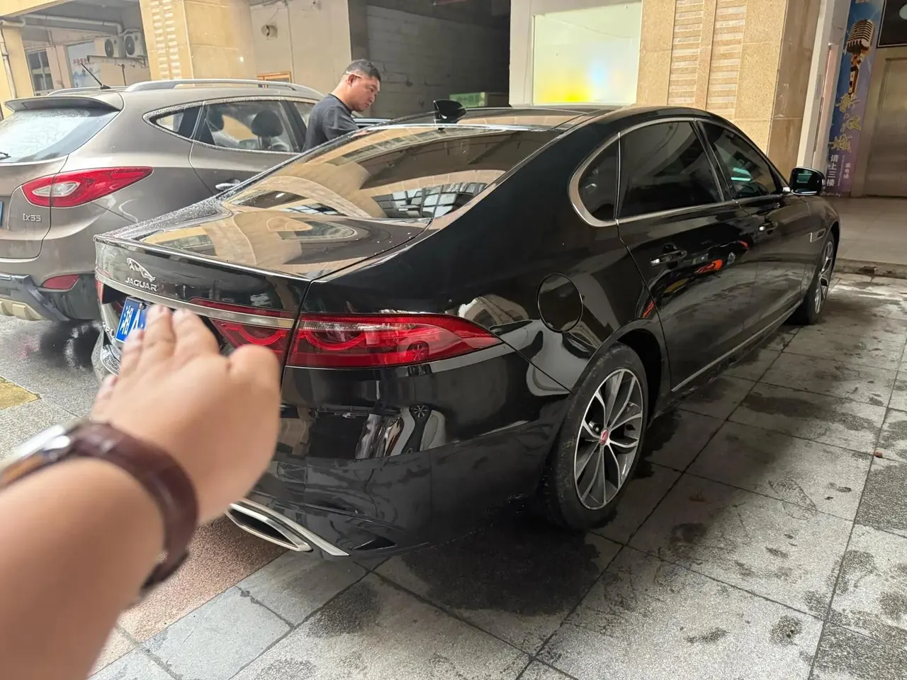Jaguar XFL 2021 XFL 2.0T P 12500.00g Drive Elite Sports Edition 3