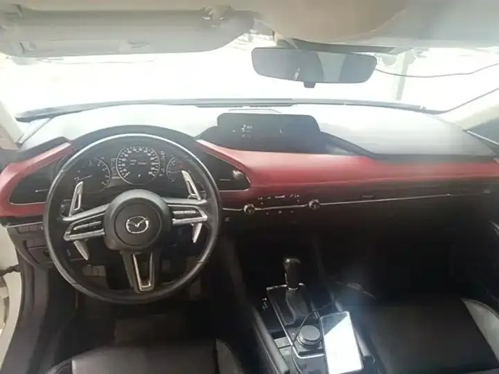 Mazda3 Axela 2021 2.0L Automatic Elegant Edition 10