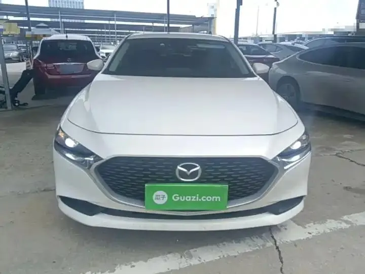 Mazda3 Axela 2021 2.0L Automatic Elegant Edition 3